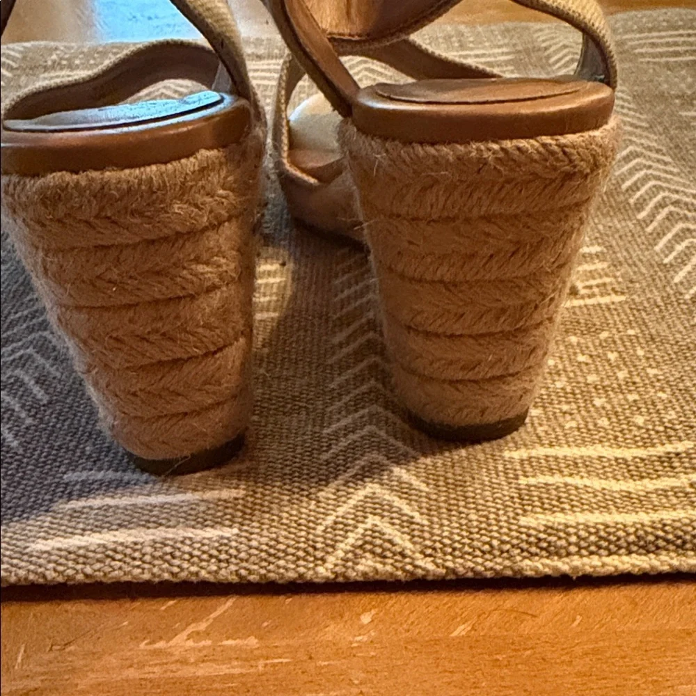 J. Crew Tan Women's Wedges Size 5 1/2 - Picture 4 of 5